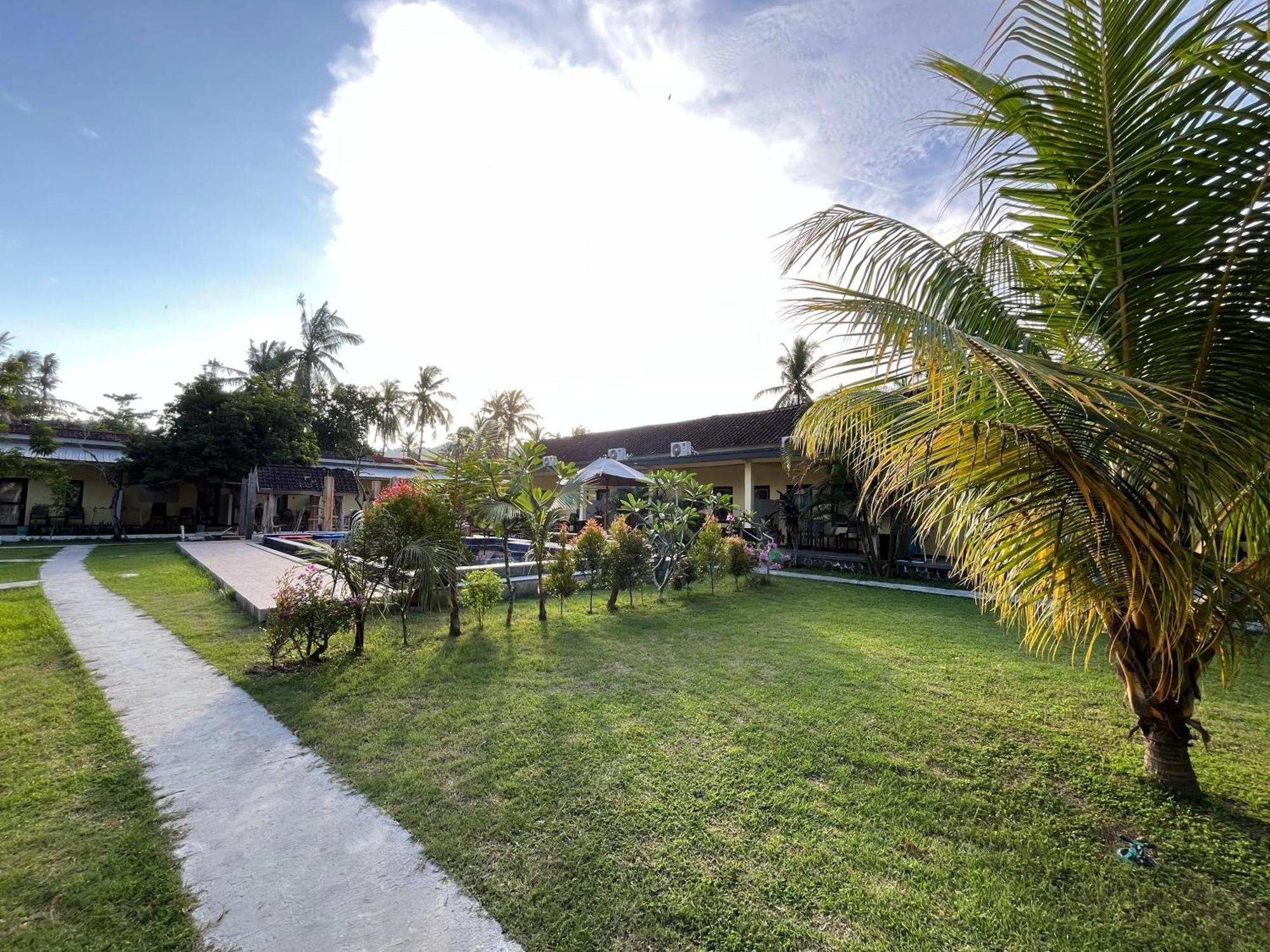 Kuta Lodge Homestay Exterior foto